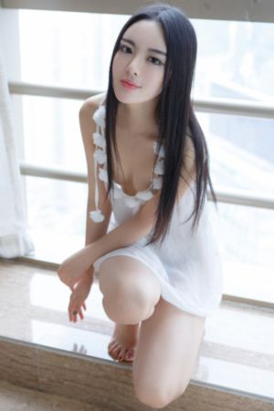 国产精品jk蜜桃翘臀白丝_国语版完整版