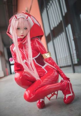 男人鸡巴硬爽死操逼死美女_续集欧美成人在线